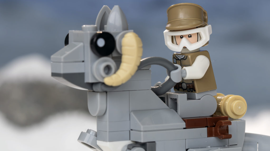 LEGO Star Wars 75298 AT AT vs Tauntaun 24