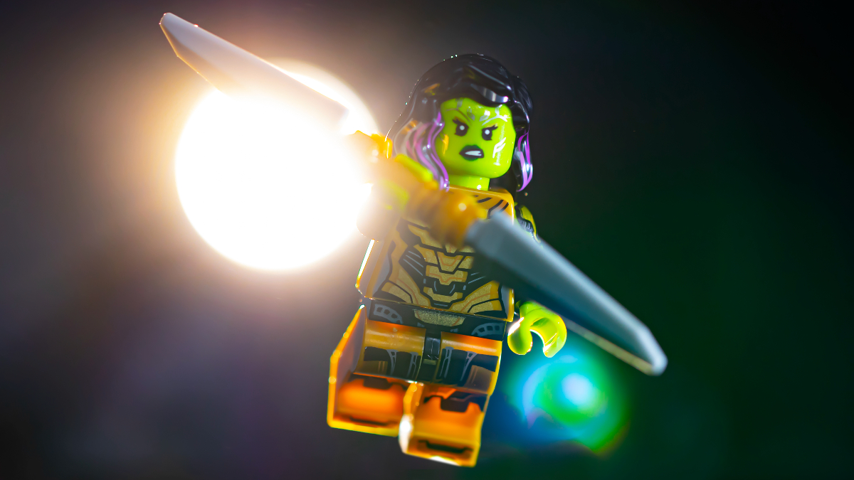 LEGO 71031 Marvel Studios opens doors for second Marvel team MOC