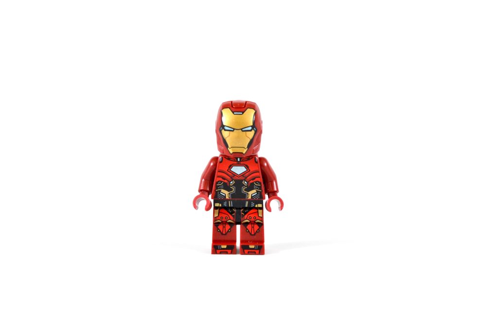 LEGO Marvel Visual Dictionary Iron Man minifigure 1 1 1024x683