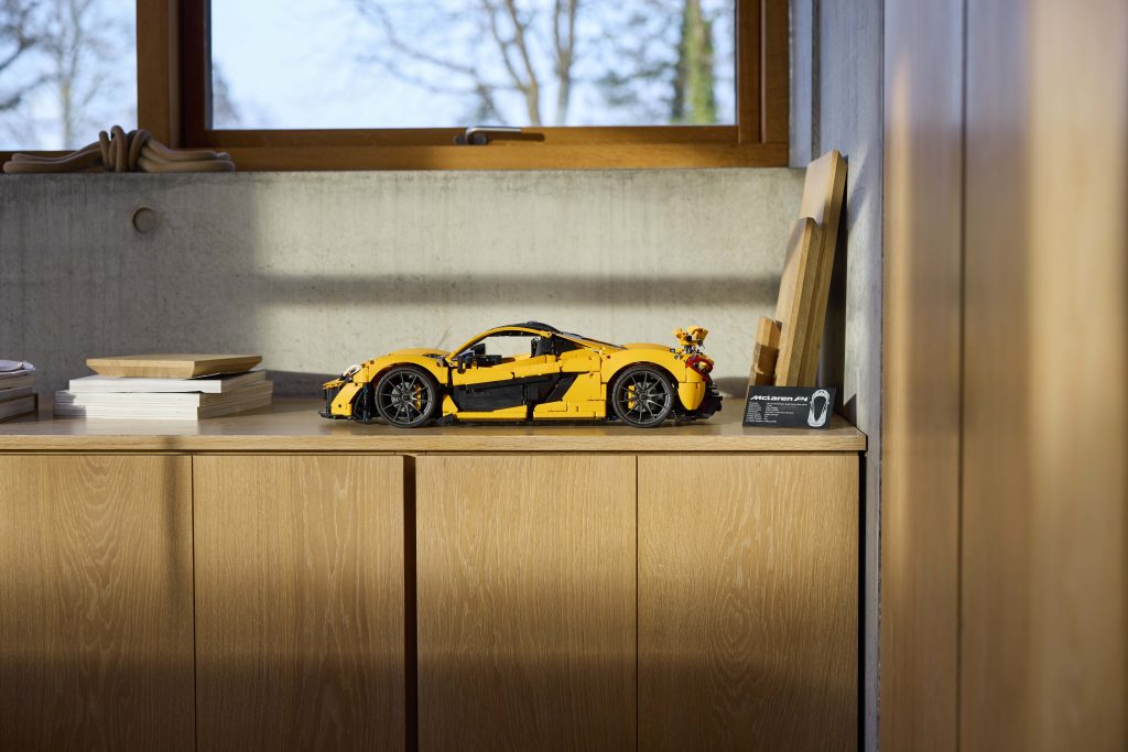 LEGO Technic 42172 McLaren P1 7 1024x683
