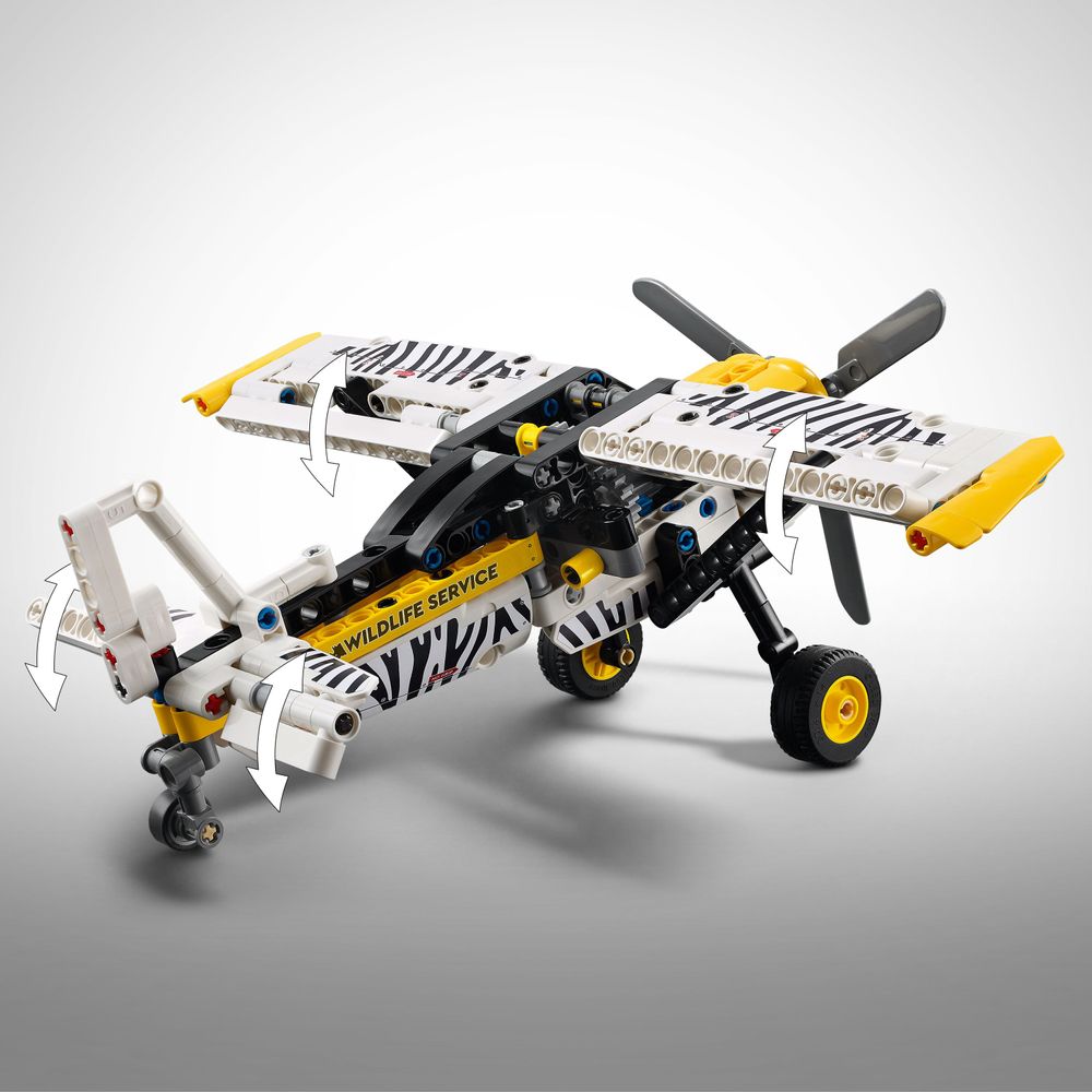 LEGO Technic 42198 Bush Plane 4