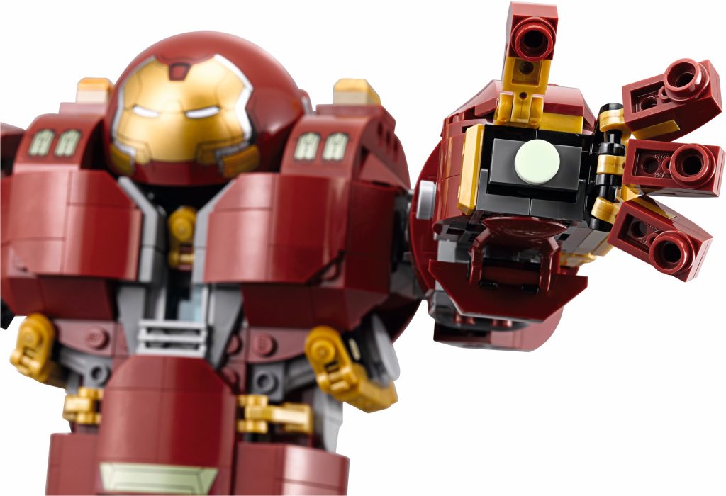 lego 76105 hand 1024x700