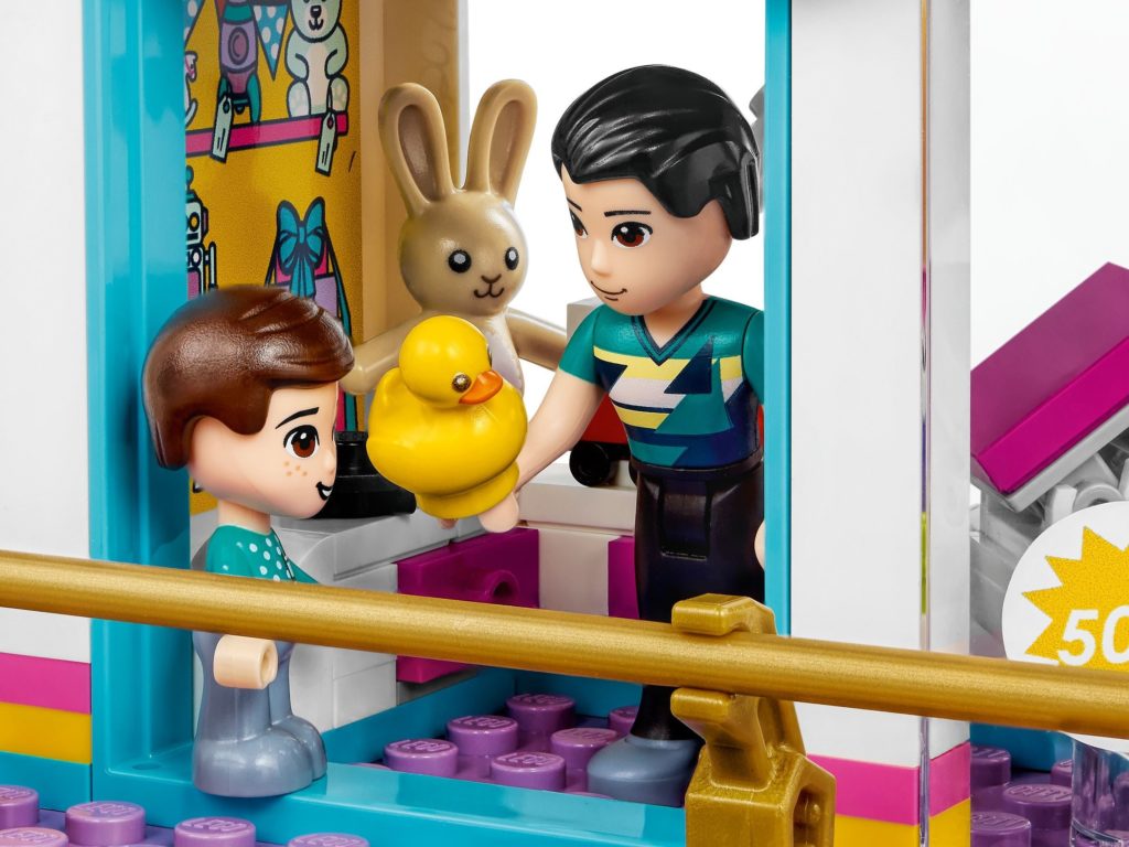 LEGO Friends 41450 Heartlake City Shopping Mall 4