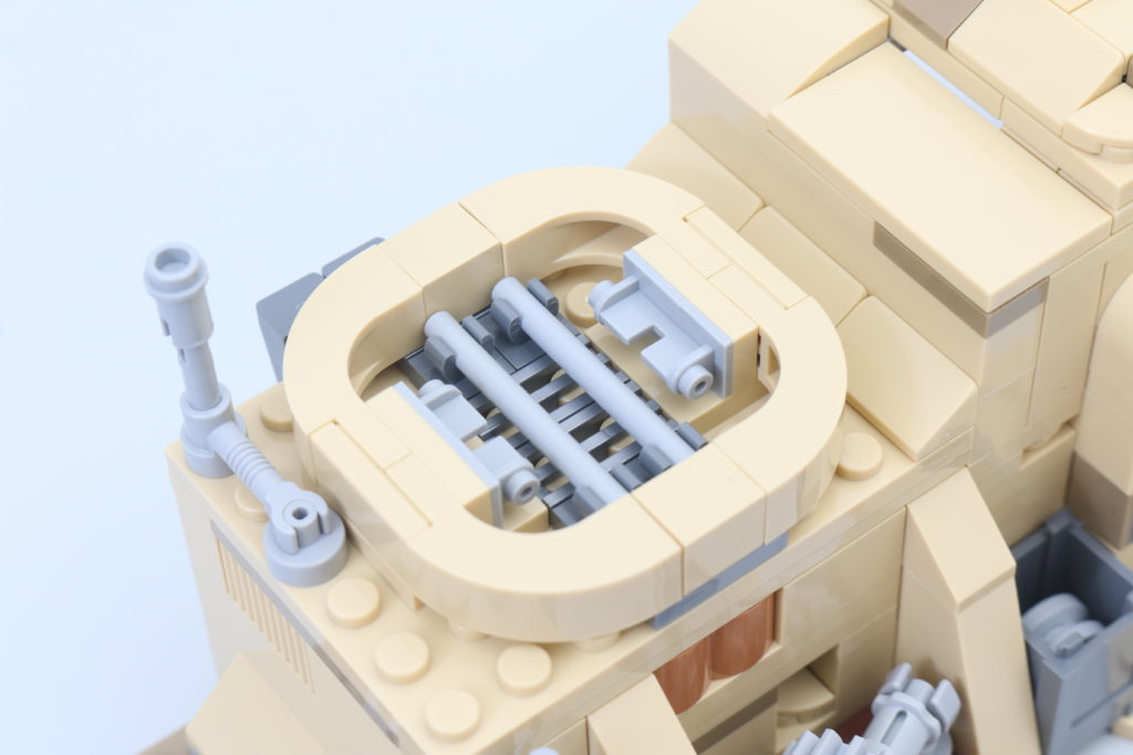 LEGO Star Wars 75290 Mos Eisley Cantina review 21