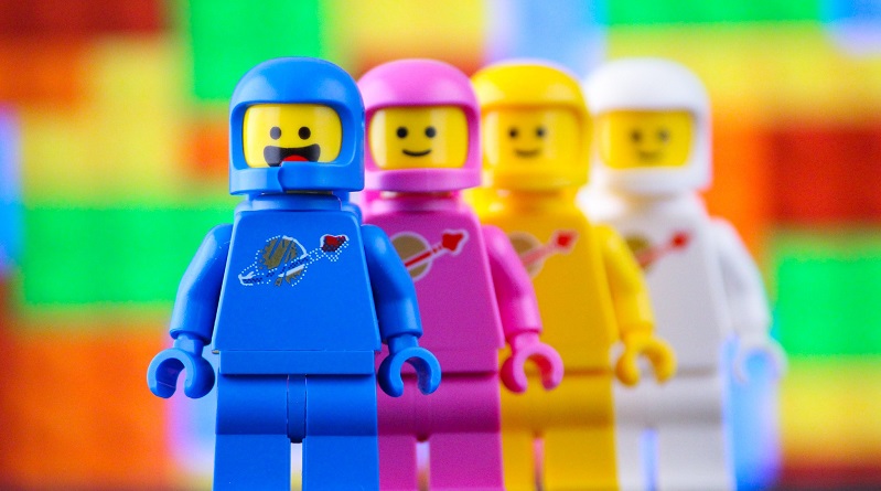 Brick Pic of the Day: Benny and friends