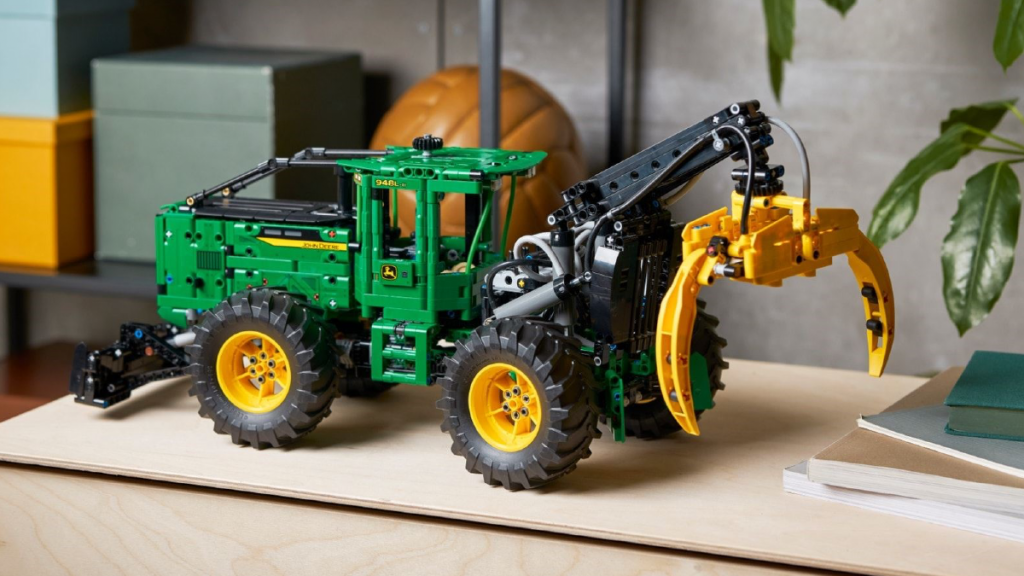 LEGO Technic 42157 John Deere 948L II Skidder featured 1024x576