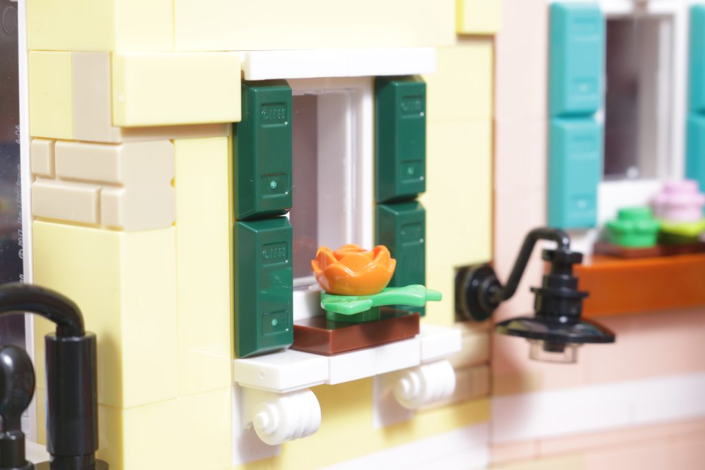 LEGO Ideas 21359 Italian Riviera review 21 1024x683