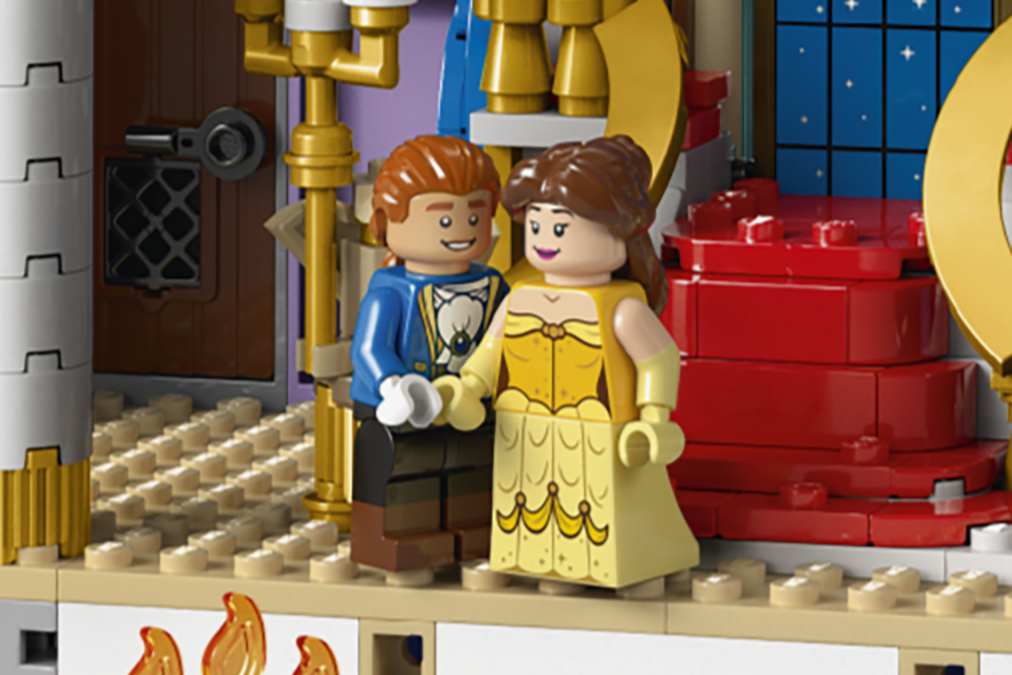 lego disney 43236 beauty and the beast castlke beast human