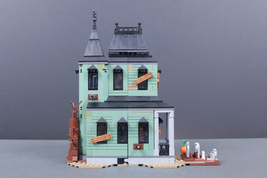 LEGO Creator 3 in 1 31167 Haunted Mansion review 27 1024x683