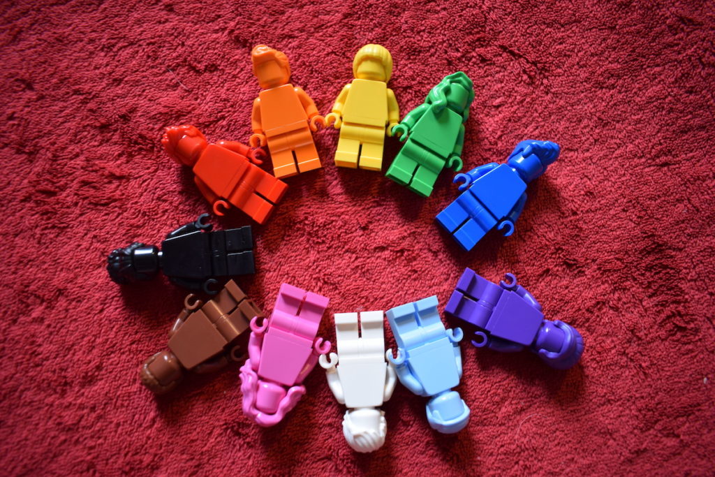 Everyone Is Awesome Minifigures 3 1024x683
