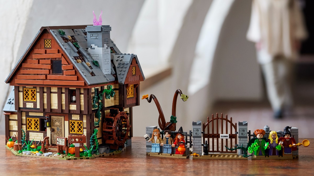 LEGO Hocus Pocus fan designer has more minifigures up her sleeve