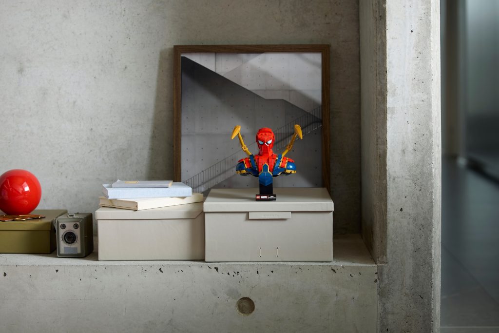 LEGO Marvel 76326 Iron Spider Man Bust 6 1024x683